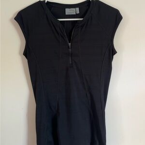 Athleta activewear top